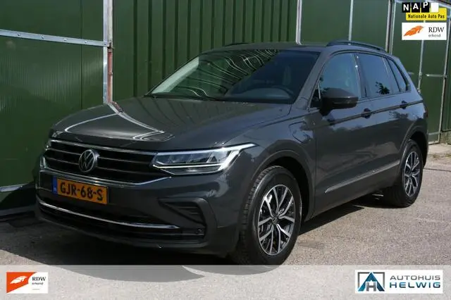 Photo 1 : Volkswagen Tiguan 2021 Hybrid