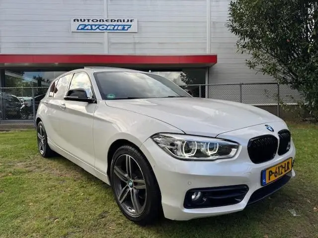 Photo 1 : Bmw Serie 1 2015 Petrol