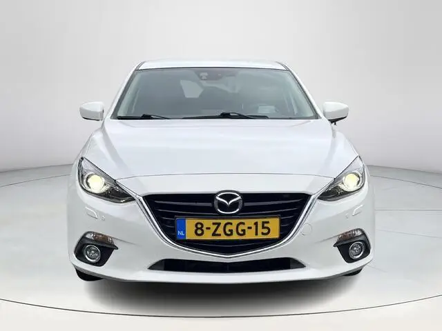 Photo 1 : Mazda 3 2015 Petrol