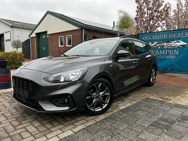 Photo 1 : Ford Focus 2019 Petrol