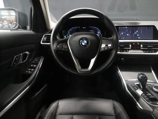 Photo 1 : Bmw Serie 3 2020 Hybrid