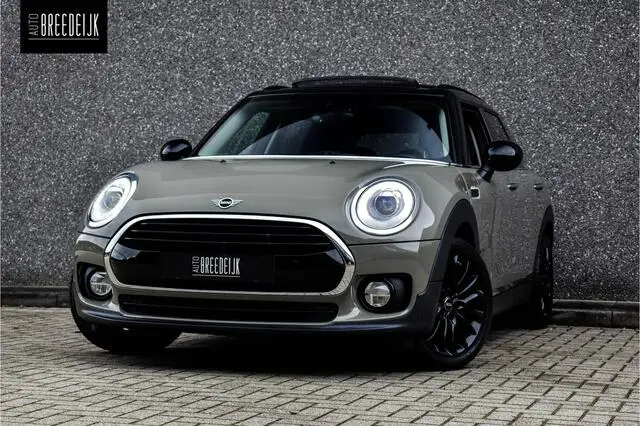 Photo 1 : Mini Cooper 2019 Essence