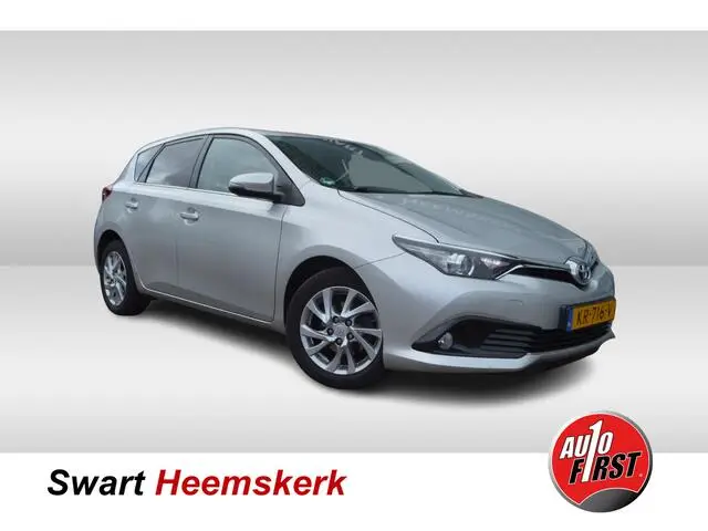 Photo 1 : Toyota Auris 2016 Essence