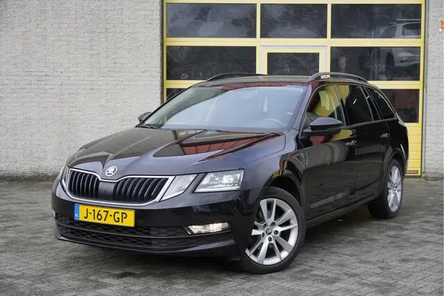 Photo 1 : Skoda Octavia 2020 Others