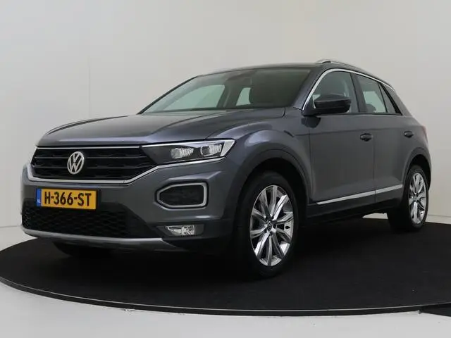 Photo 1 : Volkswagen T-roc 2020 Petrol