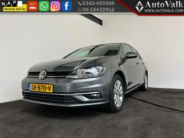 Photo 1 : Volkswagen Golf 2018 Petrol