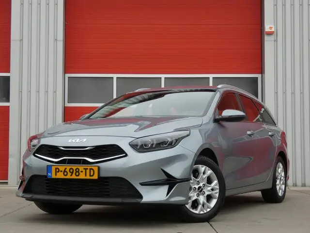 Photo 1 : Kia Ceed 2022 Petrol