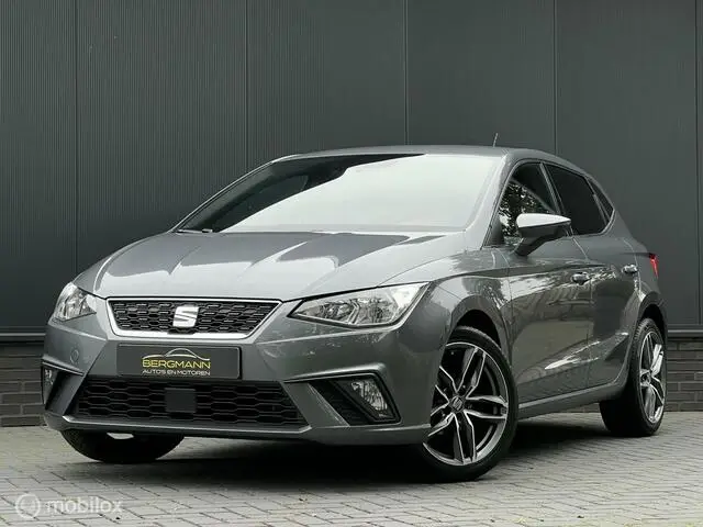 Photo 1 : Seat Ibiza 2017 Petrol