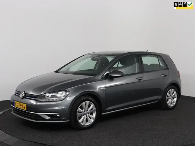 Photo 1 : Volkswagen Golf 2020 Petrol