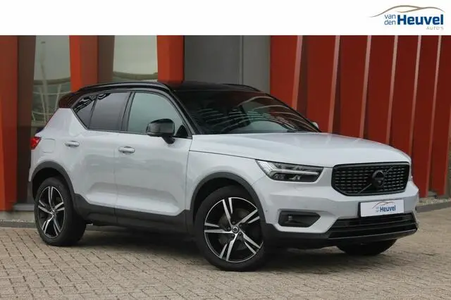 Photo 1 : Volvo Xc40 2021 Hybride