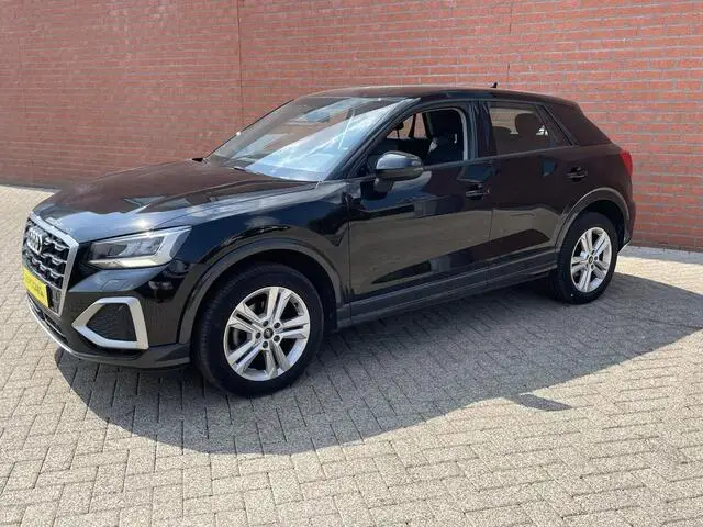 Photo 1 : Audi Q2 2021 Essence