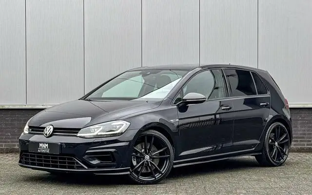 Photo 1 : Volkswagen Golf 2018 Petrol