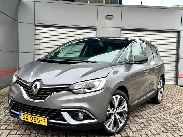 Photo 1 : Renault Grand Scenic 2018 Essence