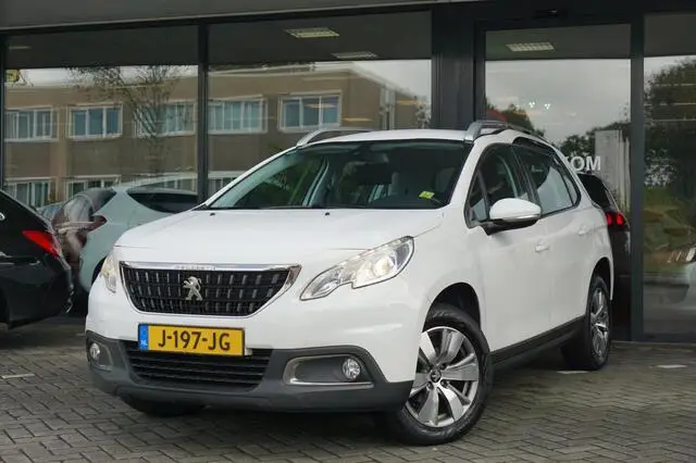 Photo 1 : Peugeot 2008 2016 Essence