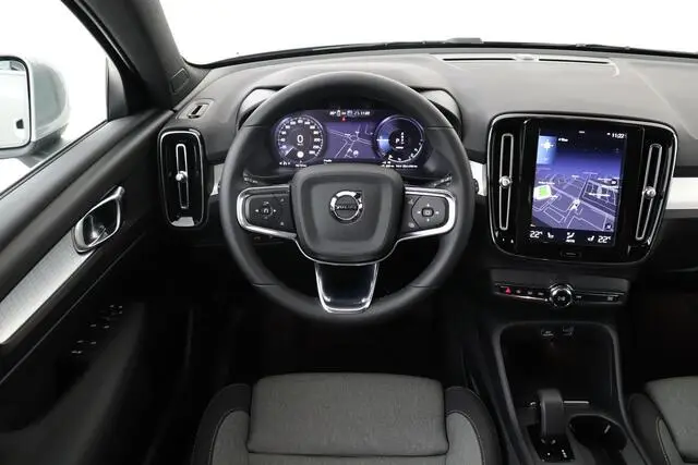 Photo 1 : Volvo Xc40 2023 Hybrid