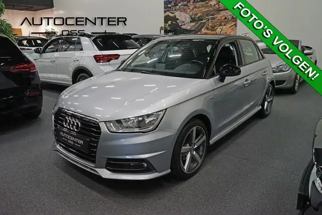 Photo 1 : Audi A1 2016 Petrol