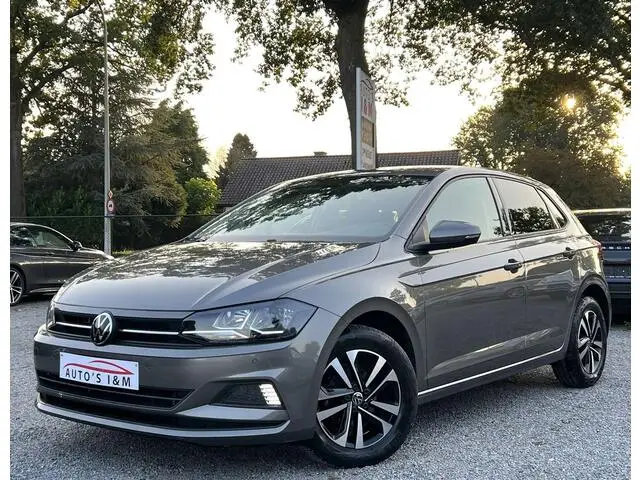 Photo 1 : Volkswagen Polo 2021 Essence