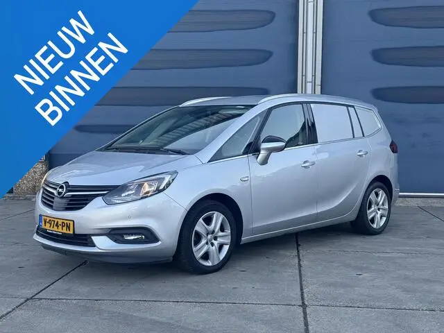 Photo 1 : Opel Zafira 2018 Diesel