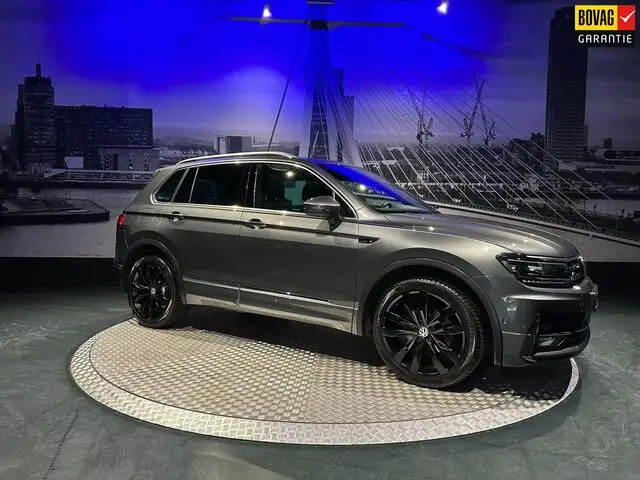 Photo 1 : Volkswagen Tiguan 2018 Petrol