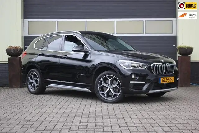 Photo 1 : Bmw X1 2017 Petrol