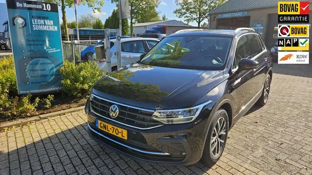 Photo 1 : Volkswagen Tiguan 2021 Essence