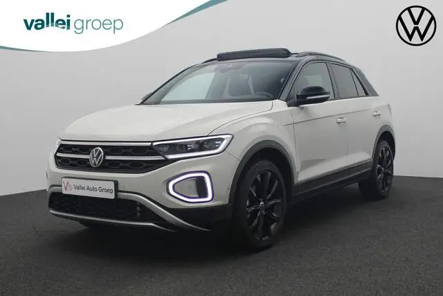 Photo 1 : Volkswagen T-roc 2023 Essence