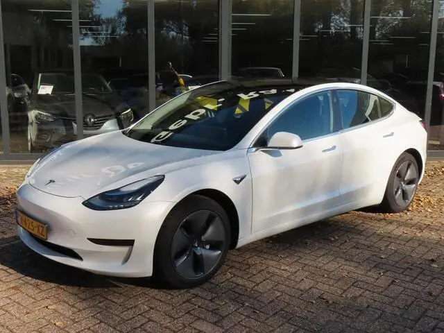 Photo 1 : Tesla Model 3 2020 Electric