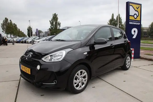 Photo 1 : Hyundai I10 2019 Essence