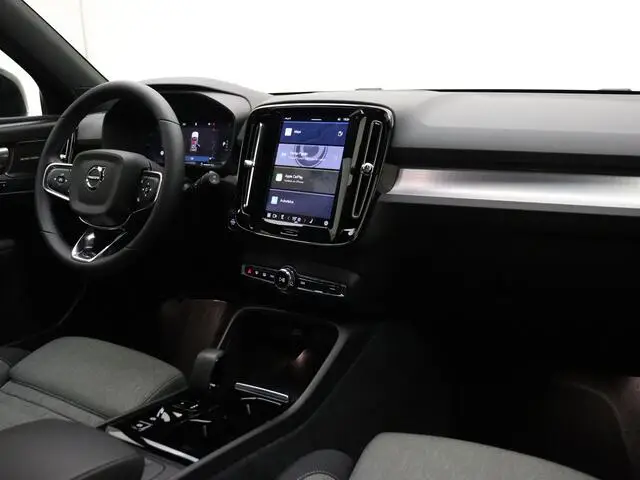 Photo 1 : Volvo Xc40 2024 Essence