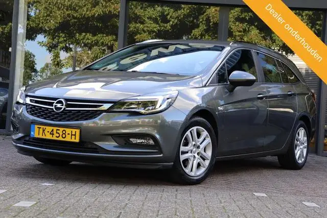 Photo 1 : Opel Astra 2018 Essence