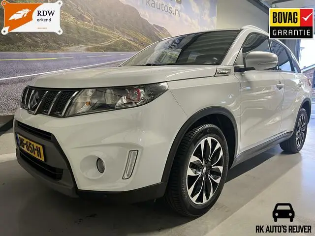 Photo 1 : Suzuki Vitara 2017 Petrol