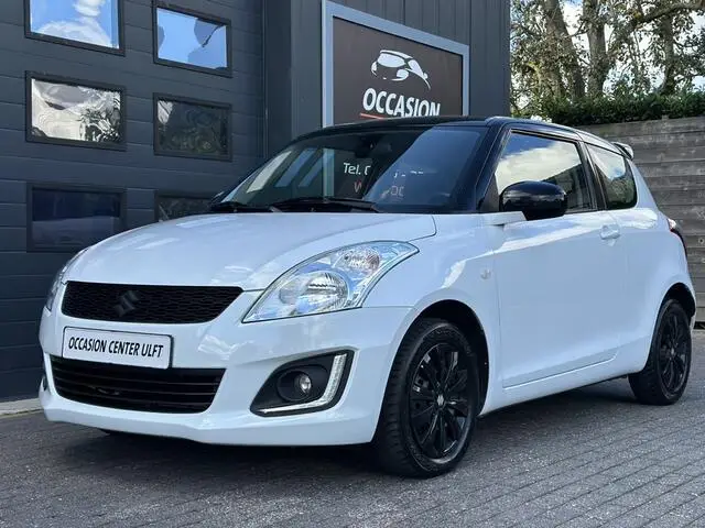 Photo 1 : Suzuki Swift 2016 Petrol