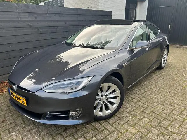 Photo 1 : Tesla Model S 2018 Electric