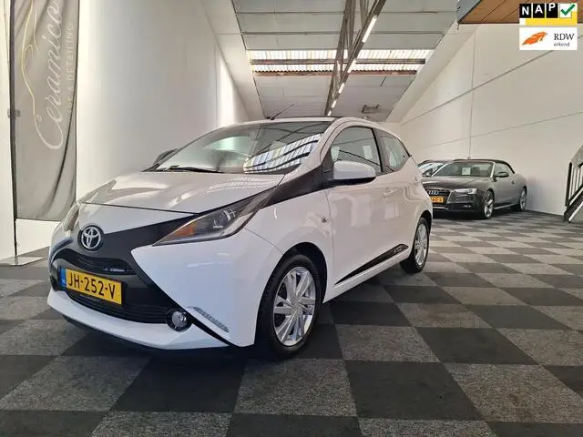 Photo 1 : Toyota Aygo 2016 Essence