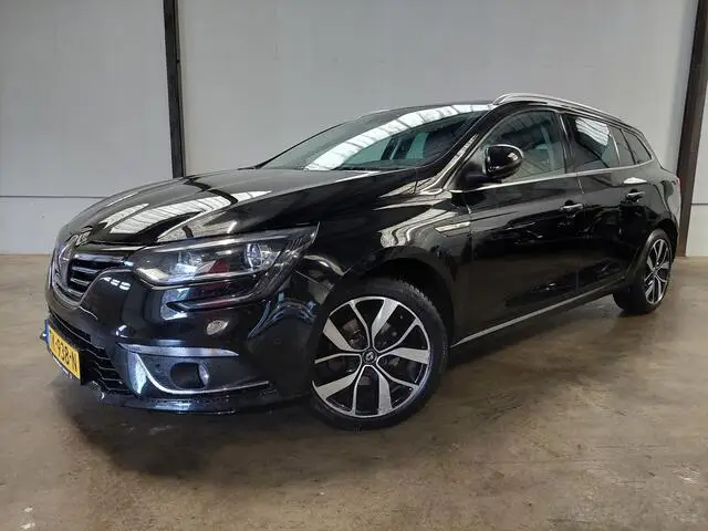 Photo 1 : Renault Megane 2018 Petrol