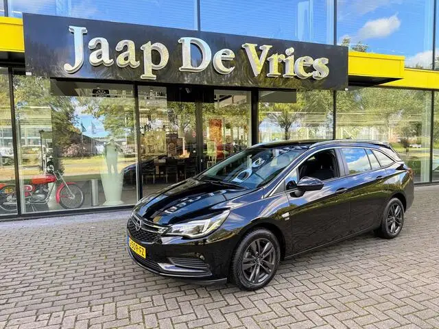 Photo 1 : Opel Astra 2019 Essence