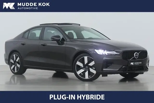 Photo 1 : Volvo S60 2024 Hybride