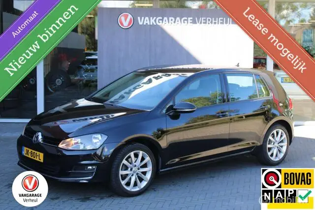 Photo 1 : Volkswagen Golf 2016 Petrol