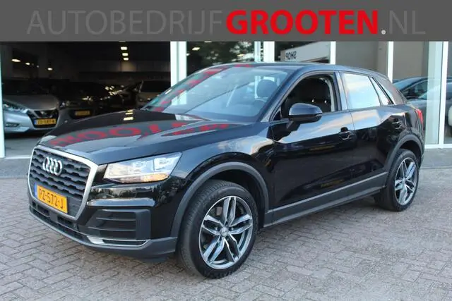 Photo 1 : Audi Q2 2017 Petrol