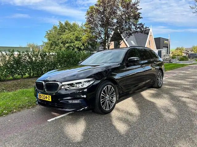 Photo 1 : Bmw Serie 5 2018 Petrol