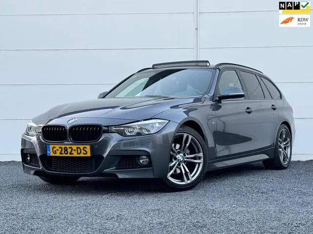 Photo 1 : Bmw Serie 3 2019 Petrol