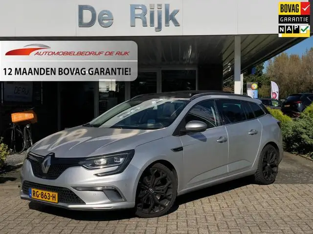 Photo 1 : Renault Megane 2017 Essence