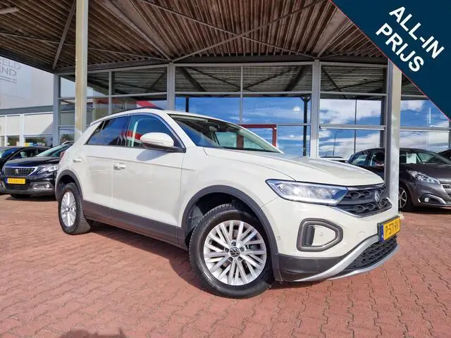 Photo 1 : Volkswagen T-roc 2022 Essence