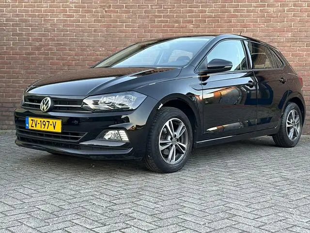 Photo 1 : Volkswagen Polo 2019 Petrol