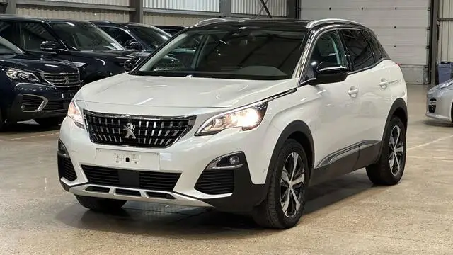 Photo 1 : Peugeot 3008 2019 Essence