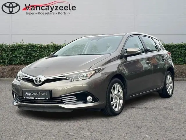 Photo 1 : Toyota Auris 2017 Petrol