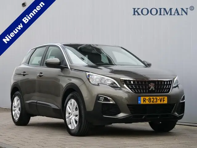 Photo 1 : Peugeot 3008 2018 Petrol