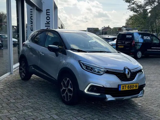 Photo 1 : Renault Captur 2018 Essence