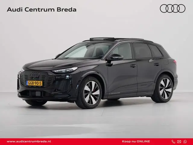 Photo 1 : Audi E-tron 2024 Electric