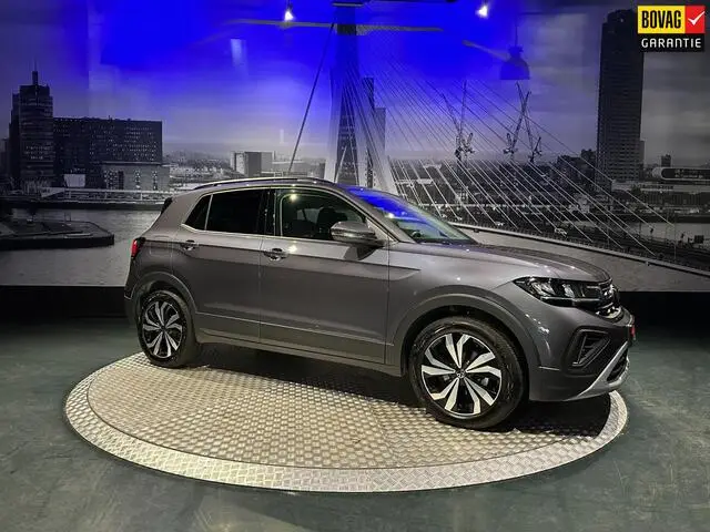 Photo 1 : Volkswagen T-cross 2024 Essence